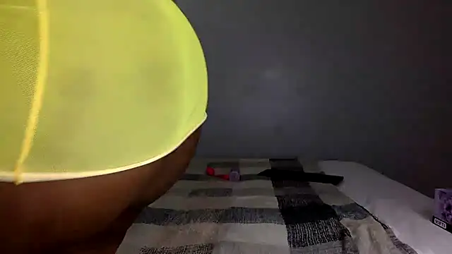 Snapshot of Bootylexy22 chatting on 10-19-25, 07:05 Bootylexy22 online show from 10-19-25, 07:05