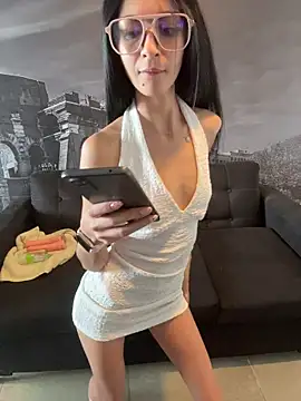 Valentcouple online show from 03-06-26, 07:42