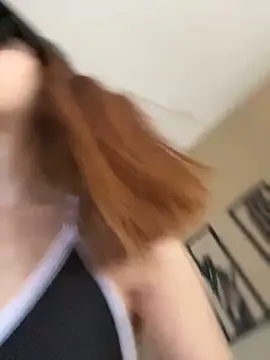 Valentcouple online show from 01-10-25, 07:00