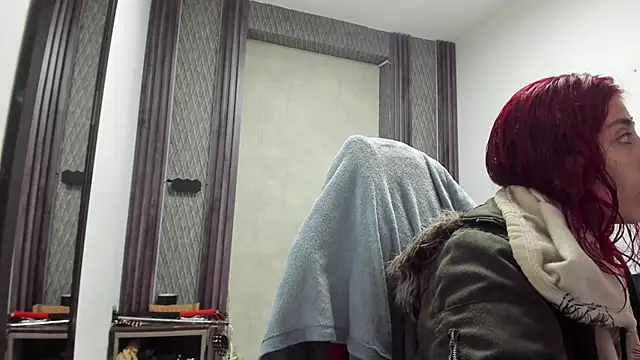 selene red  online show from 04-11-26, 12:29