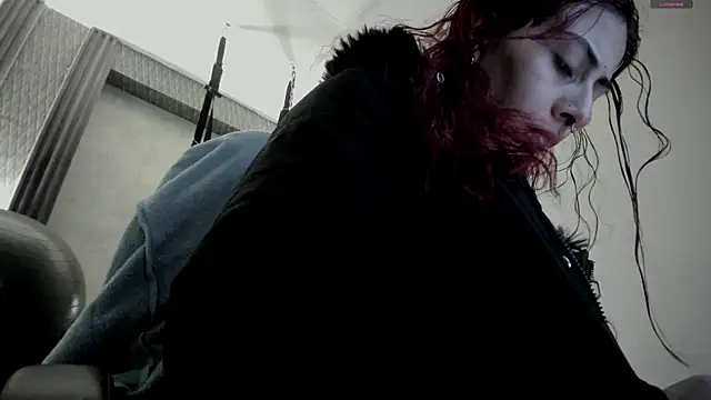 selene red  online show from 11-02-25, 04:34