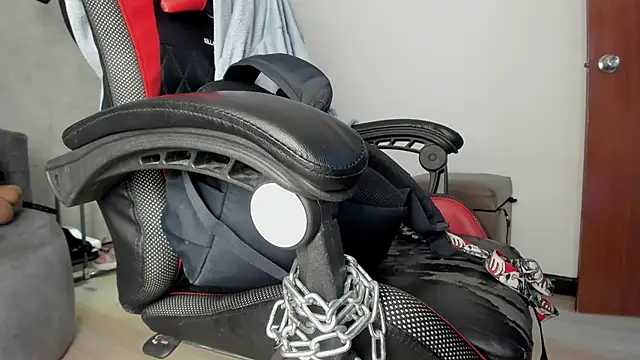 selene red  online show from 10-19-25, 04:43