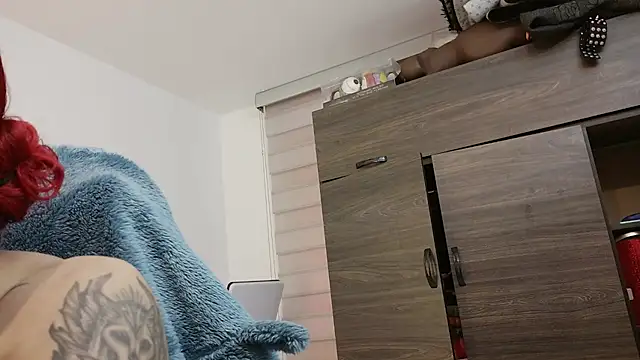 selene red  online show from 07-21-26, 02:18