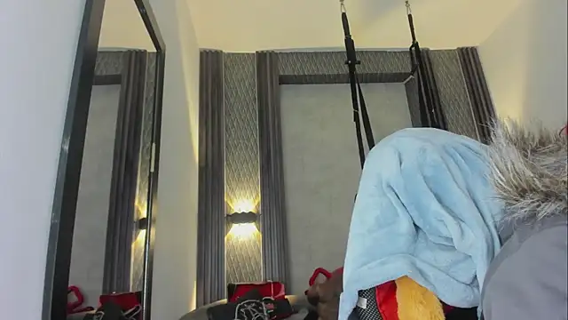 selene red  online show from 01-11-26, 04:36