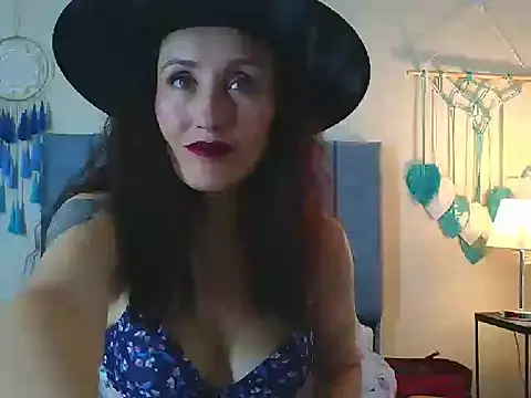 IberianMoonMK online show from 10-31-25, 05:20