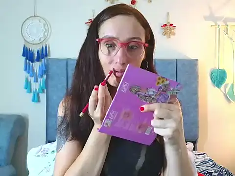 IberianMoonMK online show from 11-27-25, 06:41