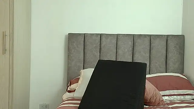 Snapshot of karina_lewis_ chatting on 04-25-26, 05:10 karina lewis online show from 04-25-26, 05:10