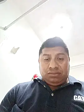 Snapshot of Riatatuil chatting on 09-26-25, 07:54 Riatatuil online show from 09-26-25, 07:54