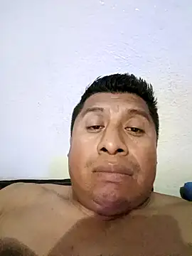 Snapshot of Riatatuil chatting on 10-22-25, 06:07 Riatatuil online show from 10-22-25, 06:07