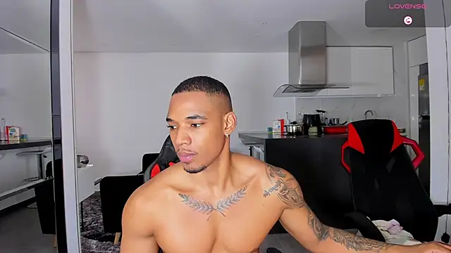 TROYWESLY- online show from 10-05-25, 09:38
