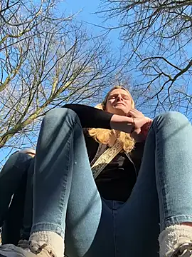 emma neko online show from 03-18-25, 03:44