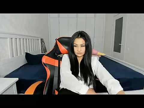 Missykitty01 online show from 09-18-25, 03:26