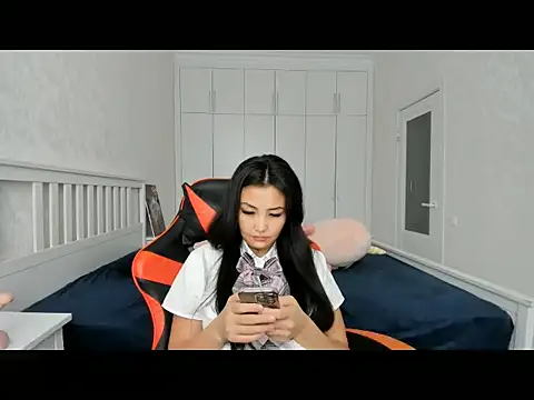 Missykitty01 online show from 09-29-25, 03:35