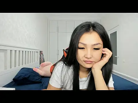 Missykitty01 online show from 10-25-25, 12:32