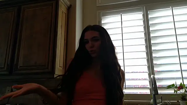 18petitewhitegirl online show from 12-06-24, 09:18