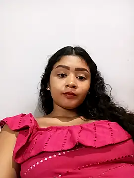 Snapshot of heleny901 chatting on 03-04-26, 04:31 heleny901 online show from 03-04-26, 04:31