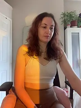 Snapshot of Littlelolo60 chatting on 02-28-25, 09:47 Littlelolo60 online show from 02-28-25, 09:47