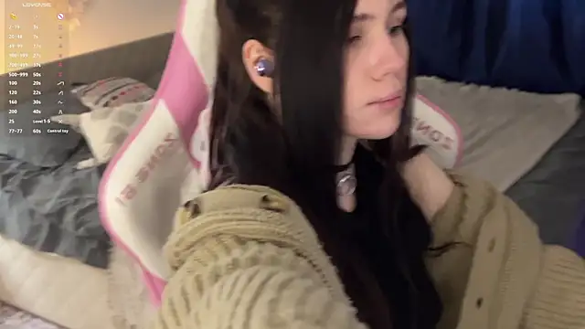 Snapshot of jennetdoll chatting on 03-12-25, 02:45 jennetdoll online show from 03-12-25, 02:45