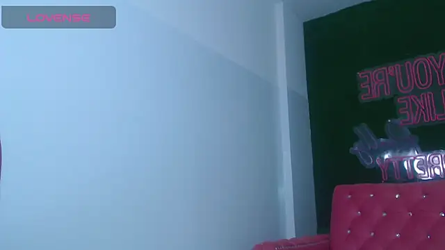 Snapshot of brenda_a_ chatting on 02-18-25, 01:44 brenda a online show from 02-18-25, 01:44