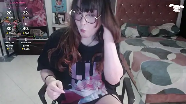 Avril2001 online show from 09-25-25, 01:22