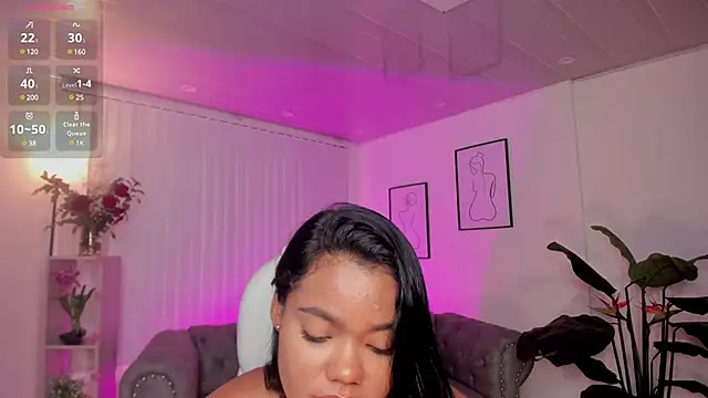 Snapshot of madisson_davon chatting on 02-16-25, 04:10 madisson davon online show from 02-16-25, 04:10