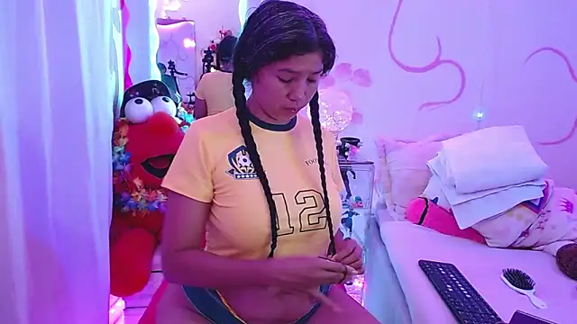 Snapshot of dainaflowers chatting on 02-24-26, 05:41 dainaflowers online show from 02-24-26, 05:41