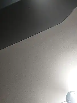 skrigul12 online show from 12-19-25, 08:44