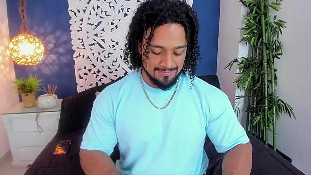 MikeEstevess online show from 06-11-26, 07:16