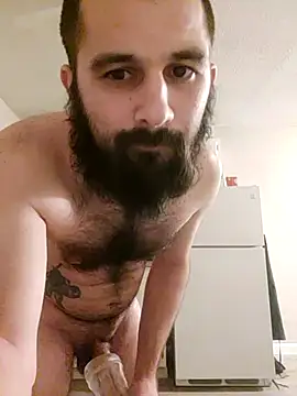 Snapshot of hungandnerdy420 chatting on 09-27-25, 07:03 hungandnerdy420 online show from 09-27-25, 07:03