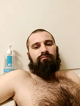 Snapshot of hungandnerdy420 chatting on 09-20-25, 05:56 hungandnerdy420 online show from 09-20-25, 05:56