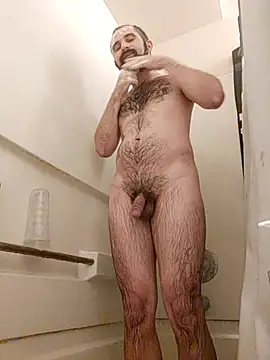 Snapshot of hungandnerdy420 chatting on 10-05-25, 08:16 hungandnerdy420 online show from 10-05-25, 08:16