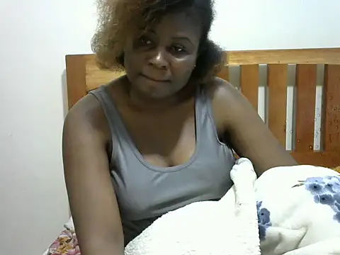 creamy sweetlove online show from 10-28-25, 07:13