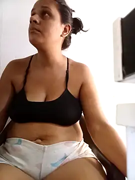 Andreita 95 online show from 11-18-25, 02:53