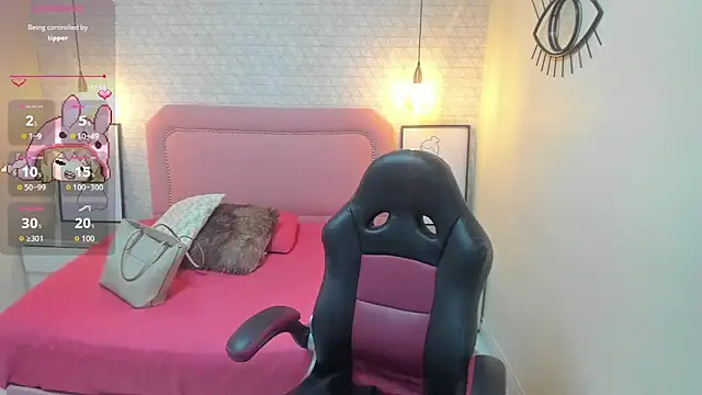 Kittytimberlake online show from 10-22-25, 12:04