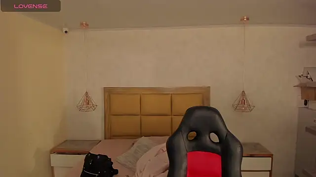 Kittytimberlake online show from 02-25-26, 07:36