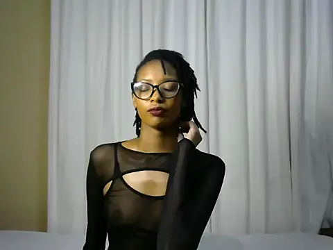 StarBarbiee online show from 10-21-25, 07:02