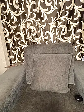 REVA DARLING online show from 11-13-25, 06:39