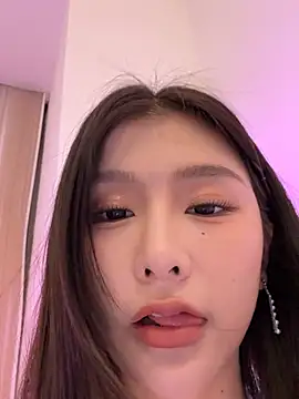 Momoever123456 online show from 03-11-26, 02:11