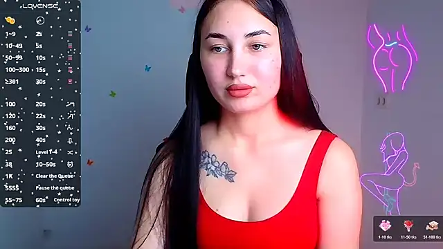 Snapshot of Jennifer_Blum chatting on 10-17-25, 11:01 Jennifer Blum online show from 10-17-25, 11:01