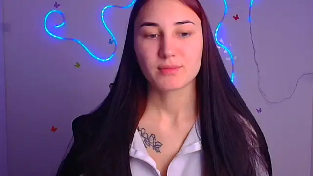 Snapshot of Jennifer_Blum chatting on 03-04-25, 01:06 Jennifer Blum online show from 03-04-25, 01:06