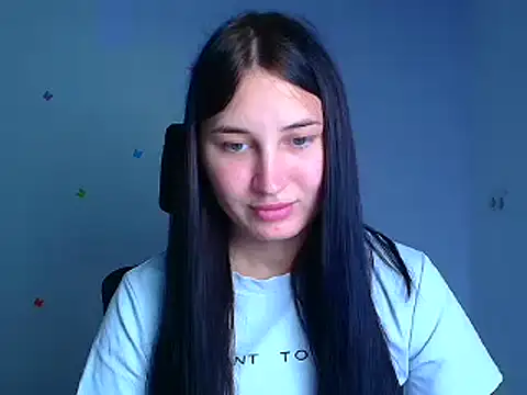 Snapshot of Jennifer_Blum chatting on 09-11-25, 05:07 Jennifer Blum online show from 09-11-25, 05:07