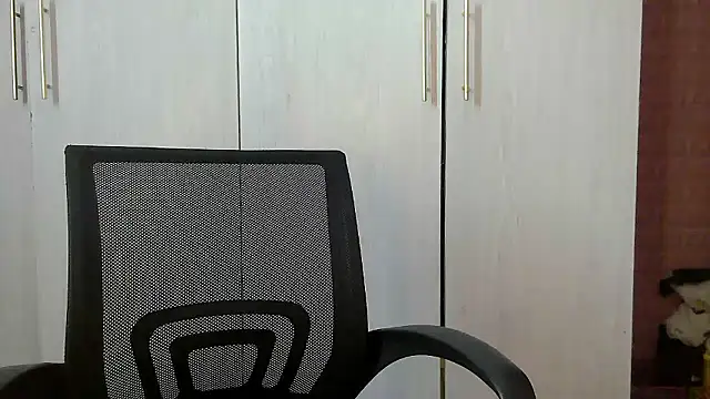 Destiny Desire online show from 01-07-26, 06:57