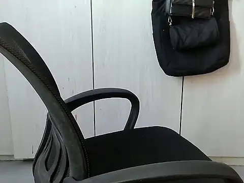 Snapshot of Destiny_Desire chatting on 10-10-25, 03:02 Destiny Desire online show from 10-10-25, 03:02