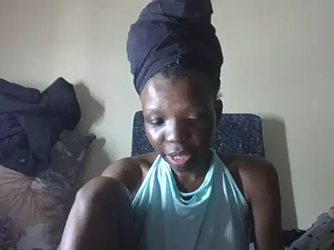 Snapshot of Baddie_Floxxy chatting on 05-28-26, 06:32 Baddie Floxxy online show from 05-28-26, 06:32