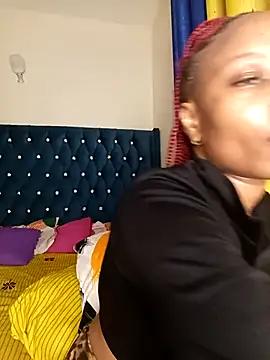 Snapshot of Licia_harvin chatting on 10-10-25, 06:20 Licia harvin online show from 10-10-25, 06:20