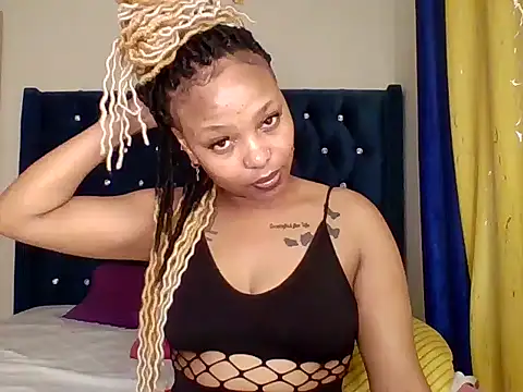Snapshot of Licia_harvin chatting on 02-22-25, 07:58 Licia harvin online show from 02-22-25, 07:58