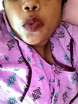 Snapshot of Swapna_143 chatting on 12-24-24, 07:33 Swapna 143 online show from 12-24-24, 07:33