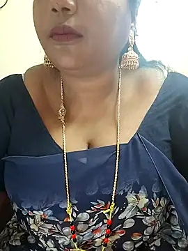 Snapshot of Swapna_143 chatting on 02-04-25, 02:39 Swapna 143 online show from 02-04-25, 02:39