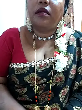 Snapshot of Swapna_143 chatting on 03-06-25, 05:22 Swapna 143 online show from 03-06-25, 05:22
