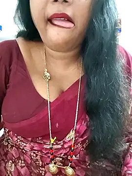 Snapshot of Swapna_143 chatting on 09-18-25, 02:47 Swapna 143 online show from 09-18-25, 02:47